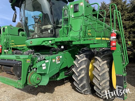 Image of John Deere S770 equipment image 1