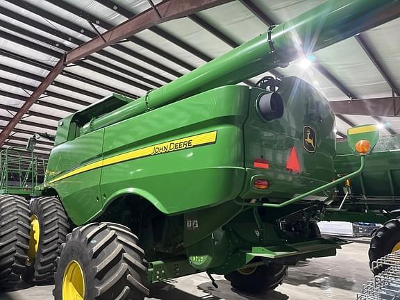 Image of John Deere S770 equipment image 4