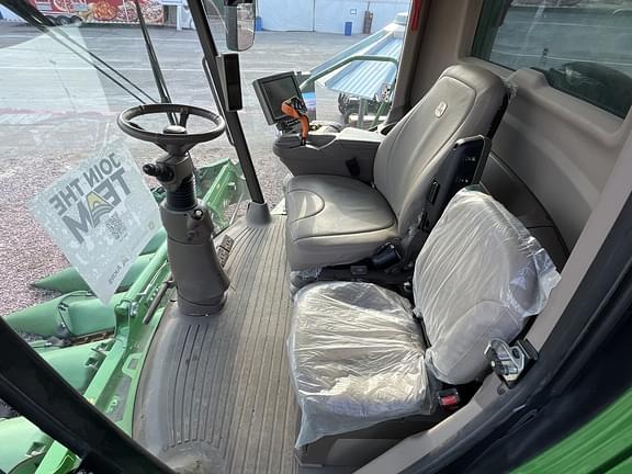 Image of John Deere S770 equipment image 3
