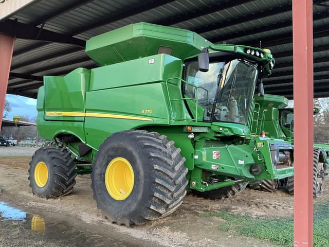 Image of John Deere S770 equipment image 1