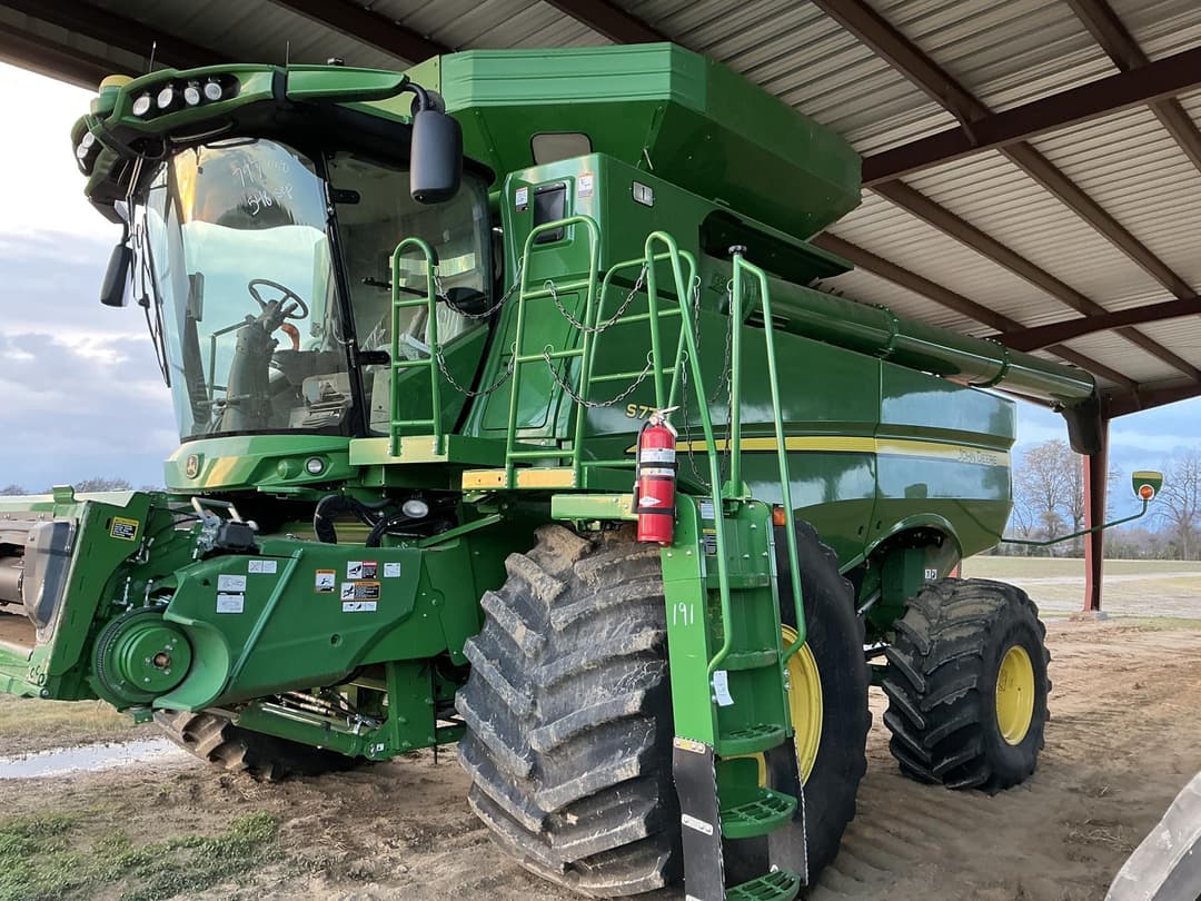 Image of John Deere S770 Primary image