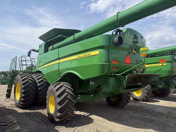 Image of John Deere S770 equipment image 4