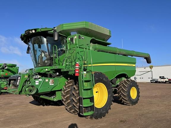 Image of John Deere S770 Primary image