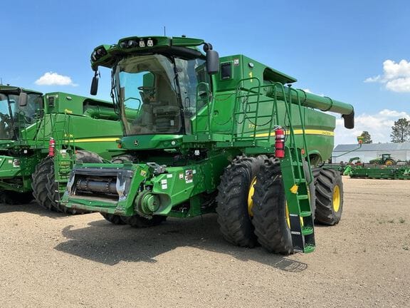 2023 John Deere S770 Equipment Image0