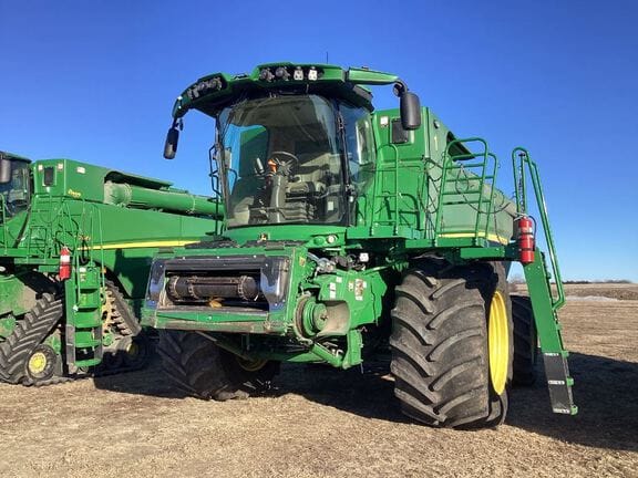 2023 John Deere S770 Equipment Image0
