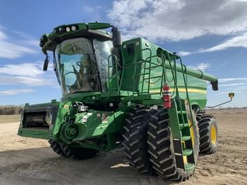Main image John Deere S770