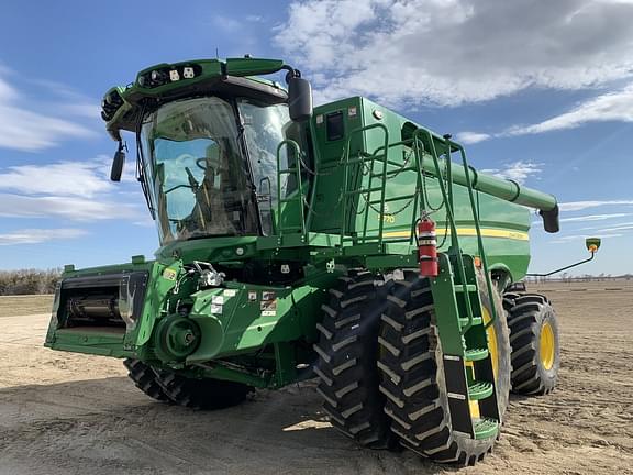 Image of John Deere S770 equipment image 1