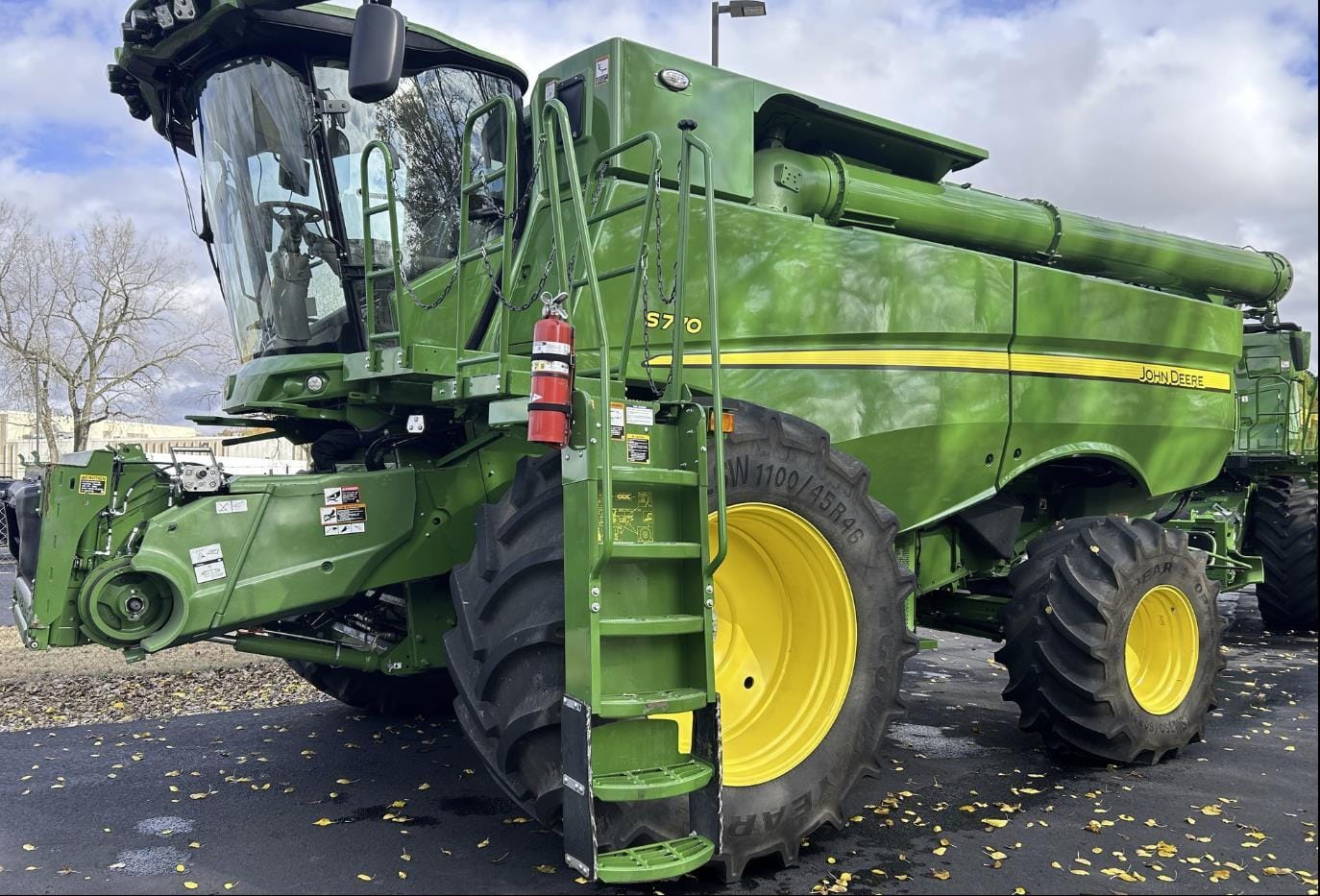 Main image John Deere S770