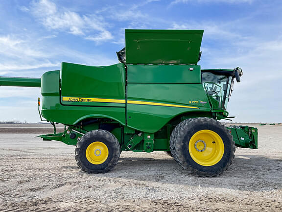 Image of John Deere S770 equipment image 3