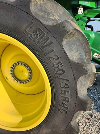 Image of John Deere S770 equipment image 2