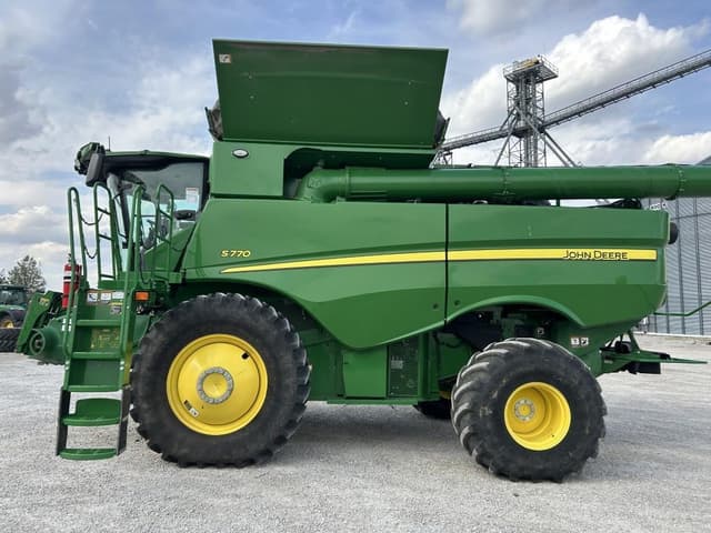 Image of John Deere S770 equipment image 2