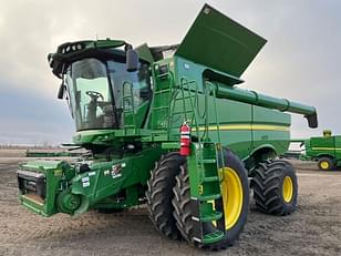 Main image John Deere S770 0