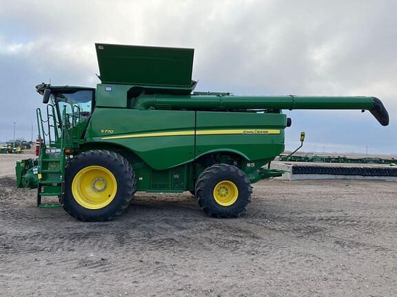 Image of John Deere S770 equipment image 1