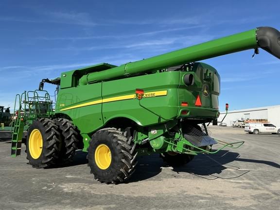 Image of John Deere S770 equipment image 2