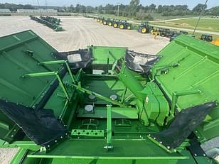 Main image John Deere S770 13