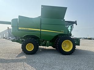 Main image John Deere S770 4