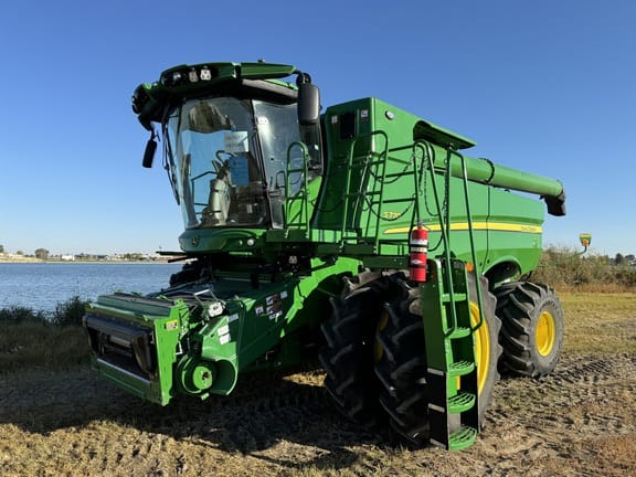 2023 John Deere S770 Equipment Image0