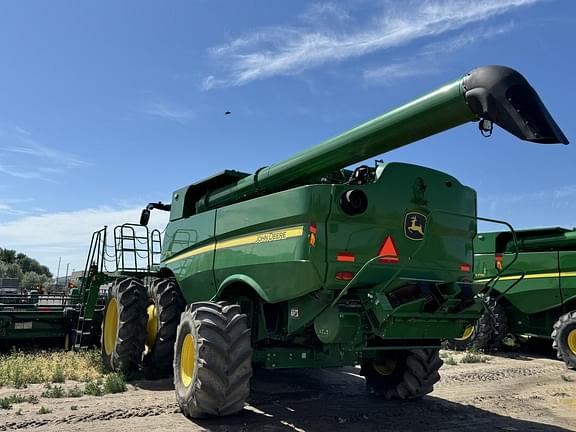 Image of John Deere S770 equipment image 2