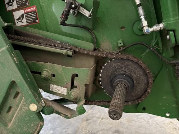 Image of John Deere S780 equipment image 2