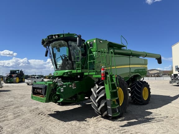 Image of John Deere S780 Primary image
