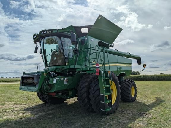 Image of John Deere S780 Primary image