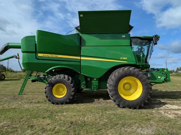 Image of John Deere S780 equipment image 3