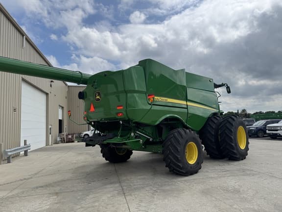 Image of John Deere S780 equipment image 3