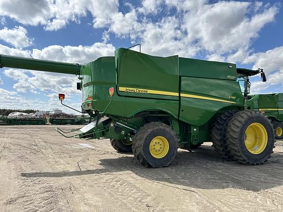 Image of John Deere S780 equipment image 3