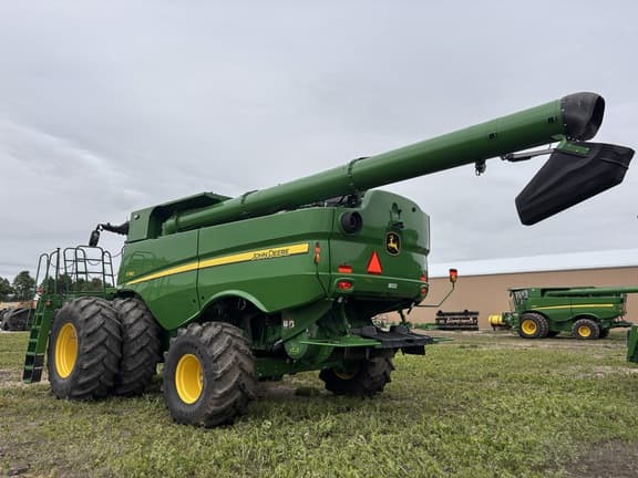Image of John Deere S780 equipment image 4