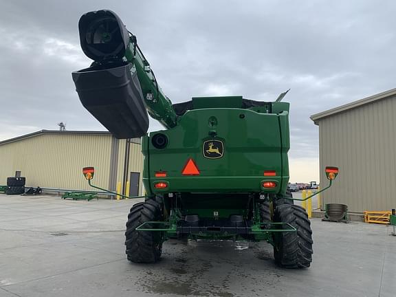 Image of John Deere S780 equipment image 4