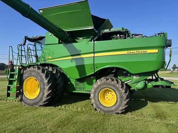 Image of John Deere S780 equipment image 2