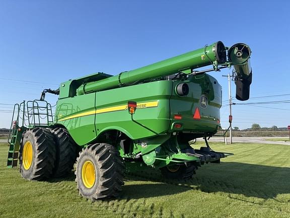 Image of John Deere S780 equipment image 4