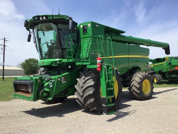 2023 John Deere S780 Equipment Image0