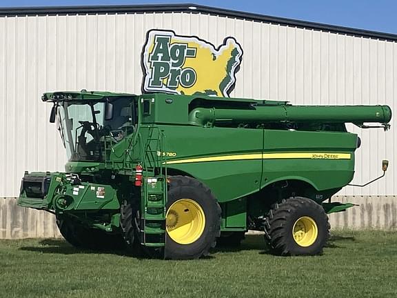 Image of John Deere S780 equipment image 1