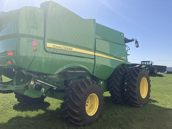 Image of John Deere S780 equipment image 4