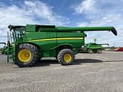 Thumbnail image John Deere S780 1