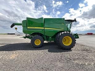 Main image John Deere S780 6