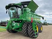 Thumbnail image John Deere S780 0