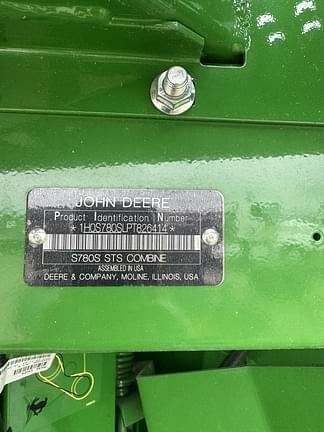 Image of John Deere S780 equipment image 2