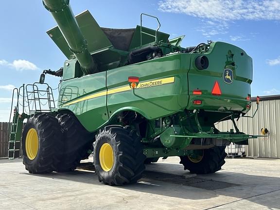 Image of John Deere S780 equipment image 2