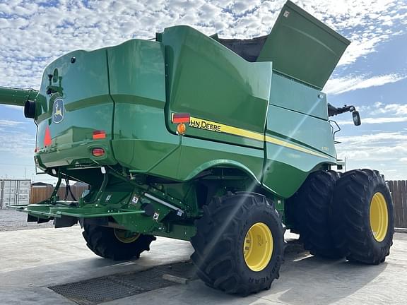 Image of John Deere S780 equipment image 4