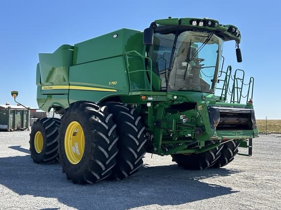 Image of John Deere S780 equipment image 1
