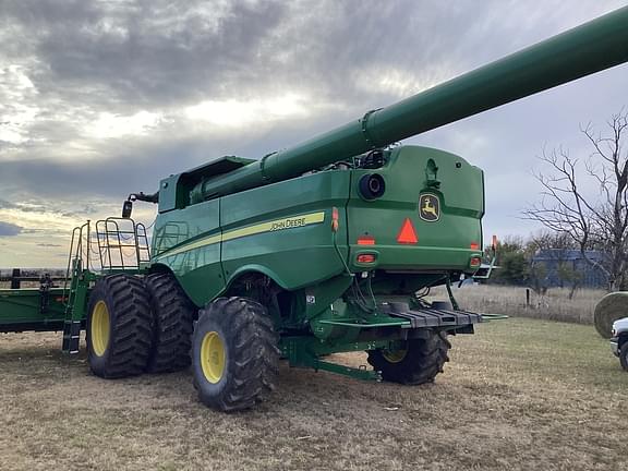 Image of John Deere S780 equipment image 3