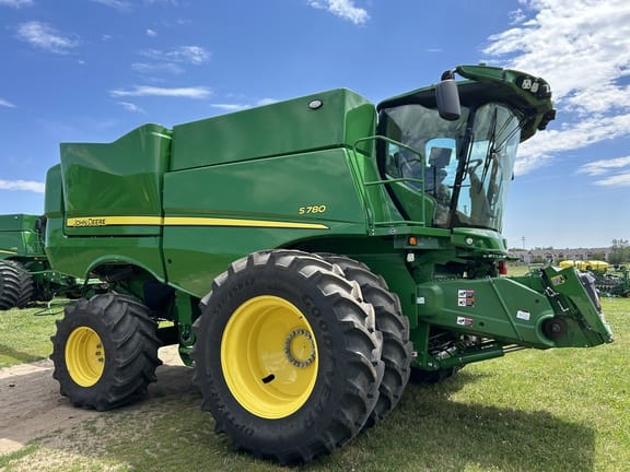 2023 John Deere S780 Equipment Image0