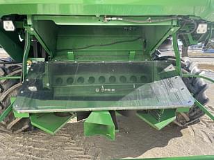 Main image John Deere S780 32