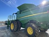 Thumbnail image John Deere S780 8