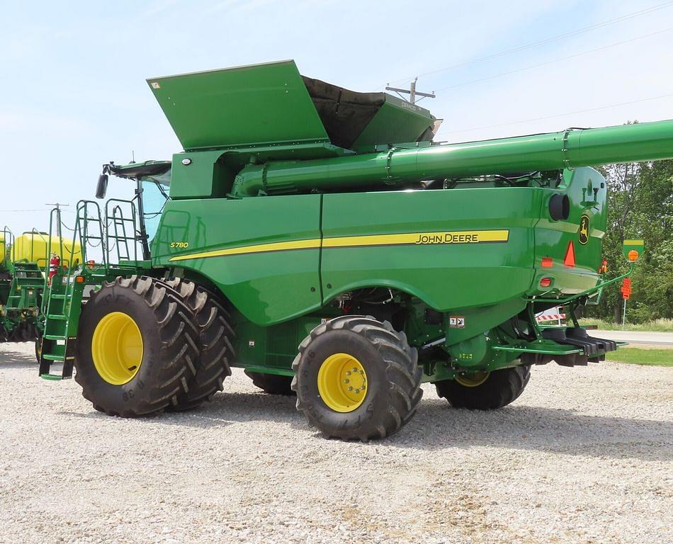 Image of John Deere S780 Primary image