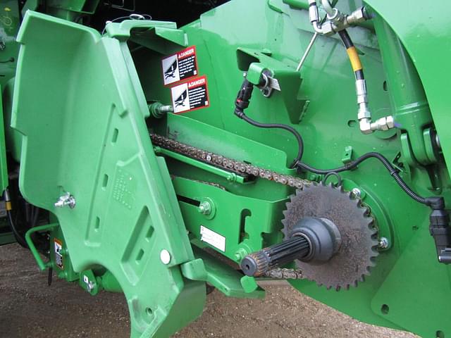 Image of John Deere S780 equipment image 4