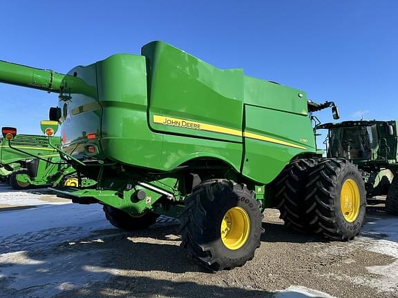 Image of John Deere S780 equipment image 2