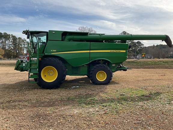 Image of John Deere S780 equipment image 1